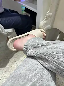 L7D8521 online show from 04.18.26