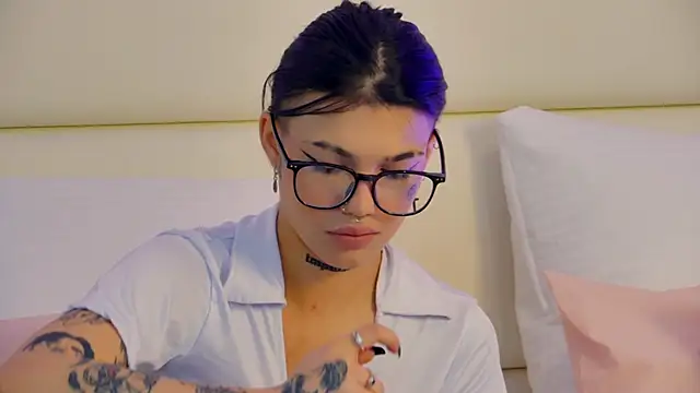 YasminnStorm online show from 04.18.26