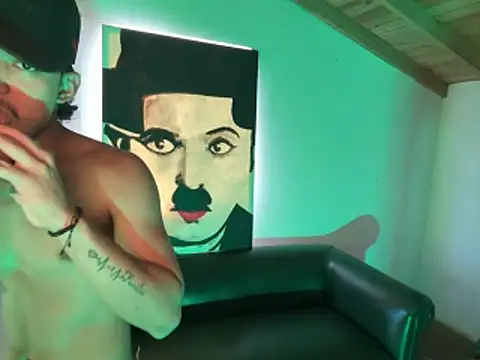 Cuteathleticboys online show from 04.07.26