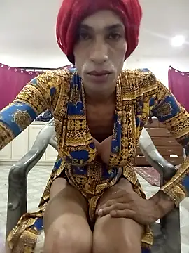 Snapshot of TranzPiggy chatting on 04.04.26 TranzPiggy online show from 04.04.26