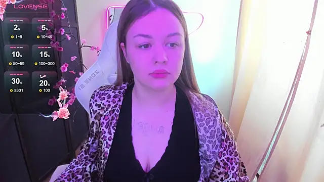 Snapshot of AmeliePeach chatting on 04.09.26 AmeliePeach online show from 04.09.26