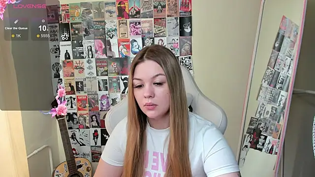 Snapshot of AmeliePeach chatting on 05.02.26 AmeliePeach online show from 05.02.26