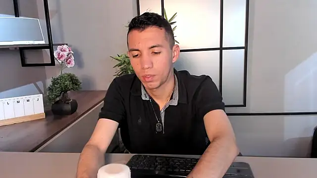 Dylan ross  online show from 04.11.26