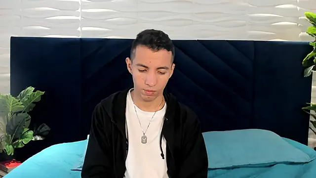 Dylan ross  online show from 04.12.26