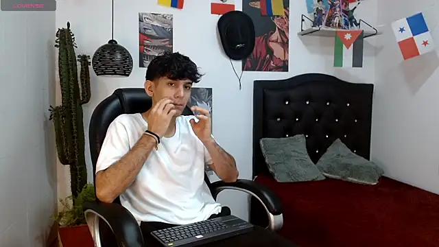Snapshot of billy_wild chatting on 07.09.26 billy wild online show from 07.09.26