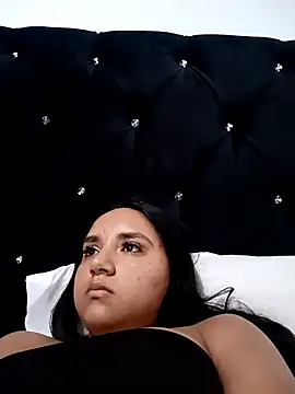 Valentina Narvaez online show from 05.08.26
