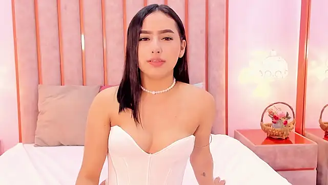 Zoe Monrow online show from 07.03.26