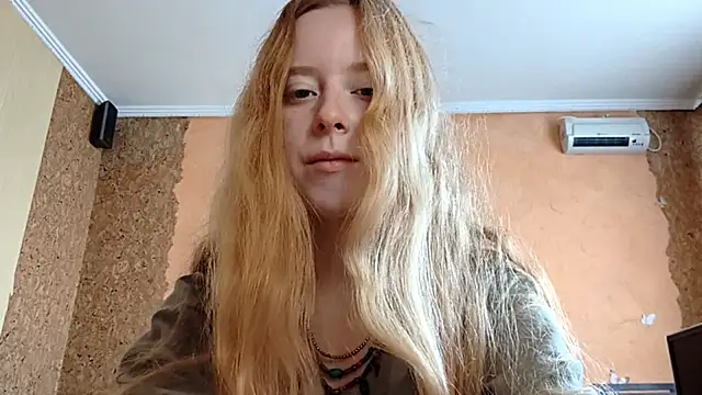 Snapshot of KateVibe_01 chatting on 07.13.26 KateVibe 01 online show from 07.13.26