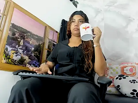 EllyBloom online show from 05.08.26