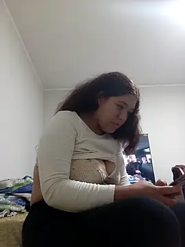 Snapshot of BlancaNievesxxo chatting on 04.24.26 BlancaNievesxxo online show from 04.24.26
