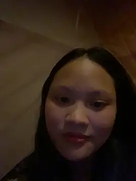 Snapshot of __Sunflower__ chatting on 04.05.26 Sunflower online show from 04.05.26