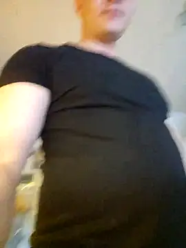 Snapshot of Adamus41 chatting on 04.05.26 Adamus41 online show from 04.05.26