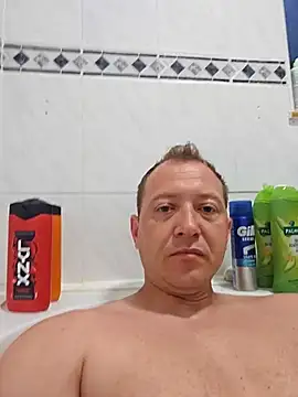 Snapshot of Adamus41 chatting on 04.28.26 Adamus41 online show from 04.28.26