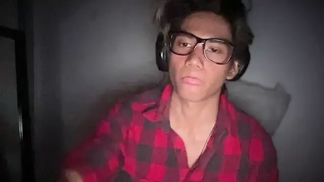 i102056 online show from 04.05.26