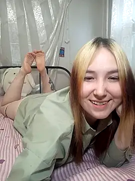 EmyJess online show from 04.20.26