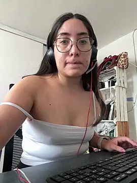 vampiralatina online show from 04.27.26