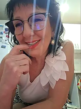 LaliaMia online show from 12.04.25