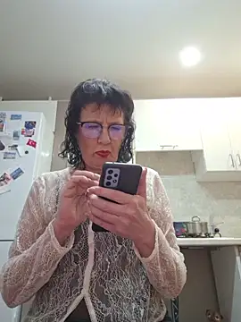 LaliaMia online show from 12.21.25