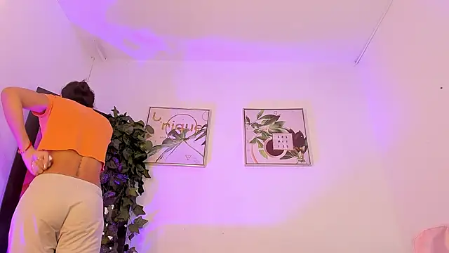 Maddie Ray online show from 06.25.26
