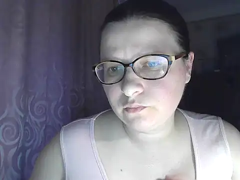 Snapshot of Miss_Bellaaa chatting on 04.08.26 Miss Bellaaa online show from 04.08.26