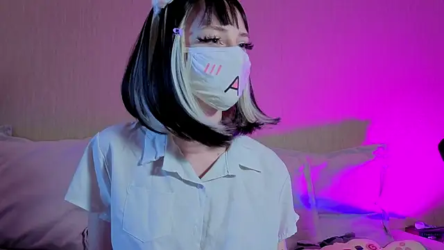 LunaNyanmi online show from 07.06.26