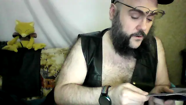 BriTheTopBear online show from 05.14.26