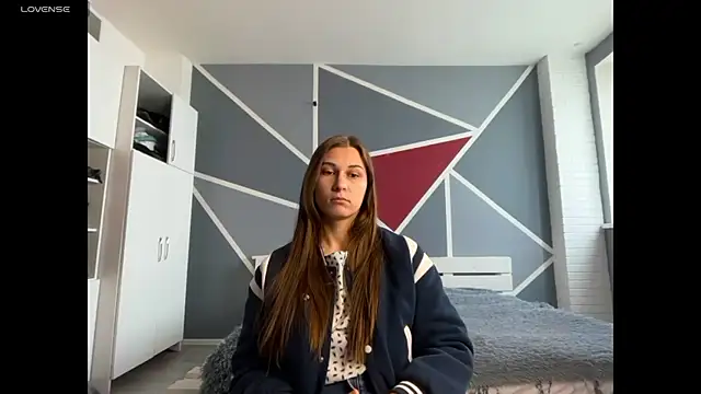 KatrinHapp online show from 04.13.26