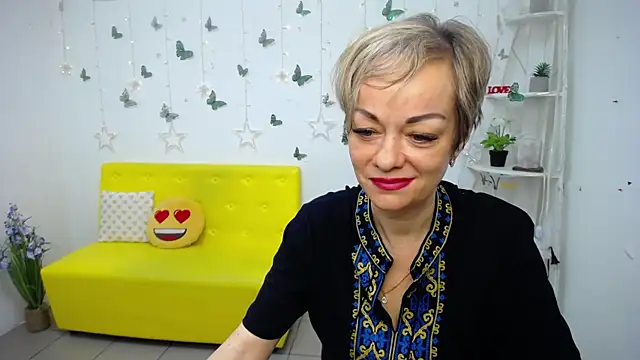 Snapshot of NikaMayu chatting on 05.12.26 NikaMayu online show from 05.12.26