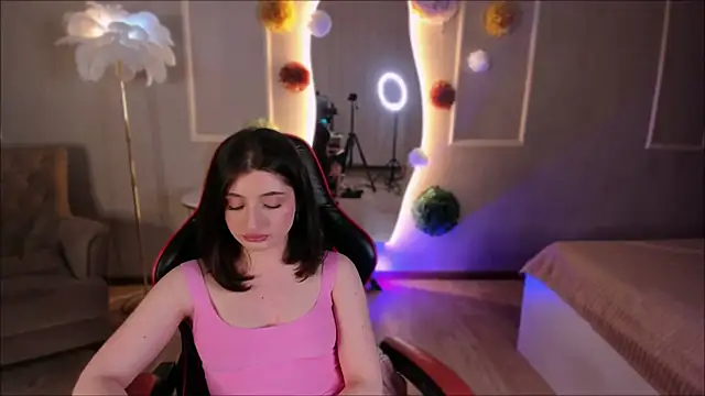 Snapshot of Jasmine_Pete chatting on 04.08.26 Jasmine Pete online show from 04.08.26