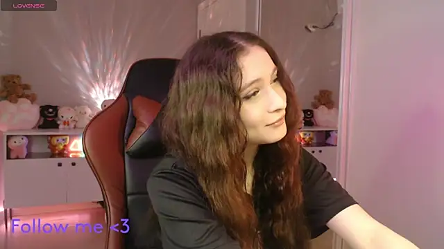 Snapshot of solitudebby chatting on 04.11.26 solitudebby online show from 04.11.26