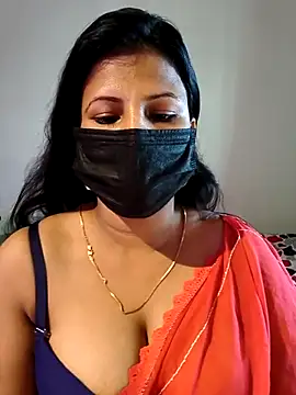Snapshot of Hot_Alicee chatting on 05.23.26 Hot Alicee online show from 05.23.26