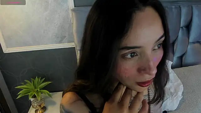 Snapshot of Cata_Jonees chatting on 04.15.26 Cata Jonees online show from 04.15.26