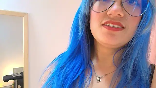 Zafiro Kitsune online show from 04.24.26