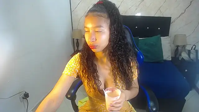 hasley cute online show from 04.25.26