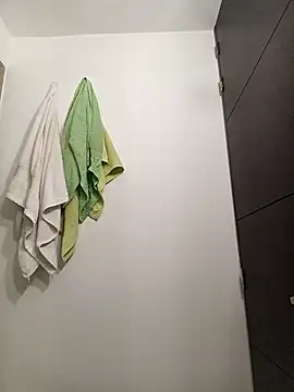 Solange 686 online show from 04.21.26