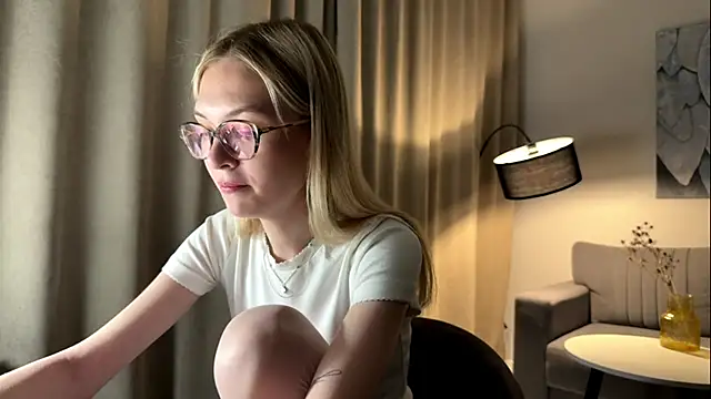 EvelineMolima online show from 04.08.26