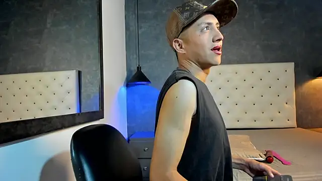 Jara Chick online show from 05.06.26
