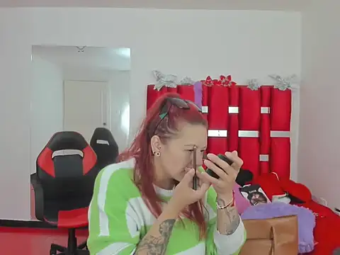scarlett red 1 online show from 05.16.26