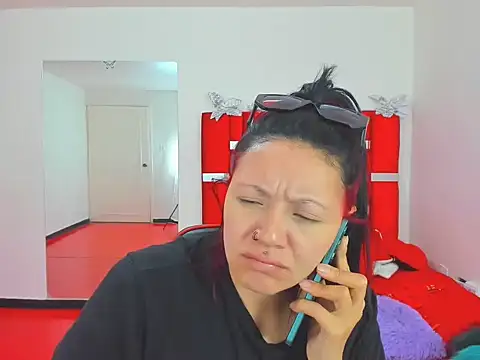 scarlett red 1 online show from 05.19.26