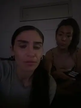 naughtyfriendsplay online show from 04.06.26