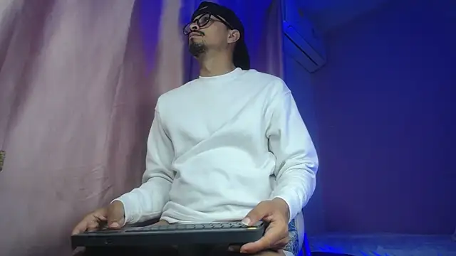 Amir guy  online show from 05.02.26