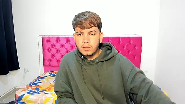 Snapshot of bry_saint chatting on 04.07.26 bry saint online show from 04.07.26