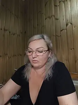 Snapshot of White-Chocolatte chatting on 05.22.26 White-Chocolatte online show from 05.22.26
