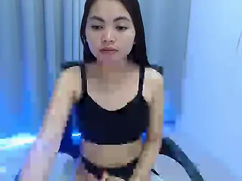petitegirl123 online show from 05.25.26