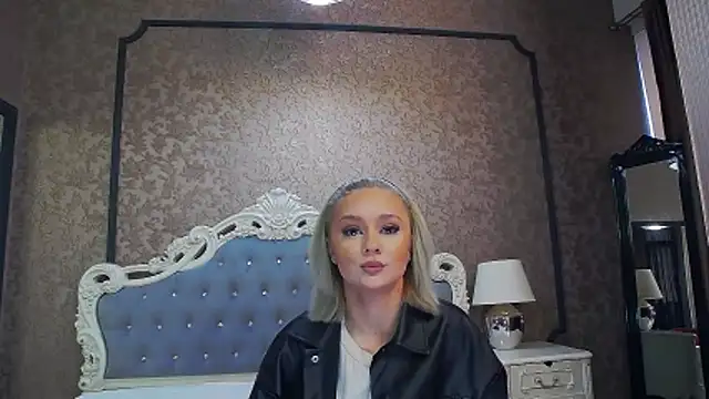Snapshot of Ivy_Quin chatting on 05.21.26 Ivy Quin online show from 05.21.26