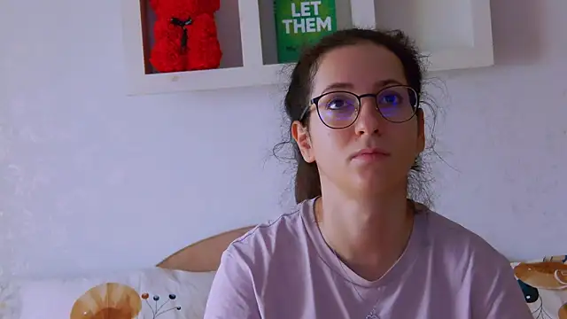KarolDolly05 online show from 04.17.26