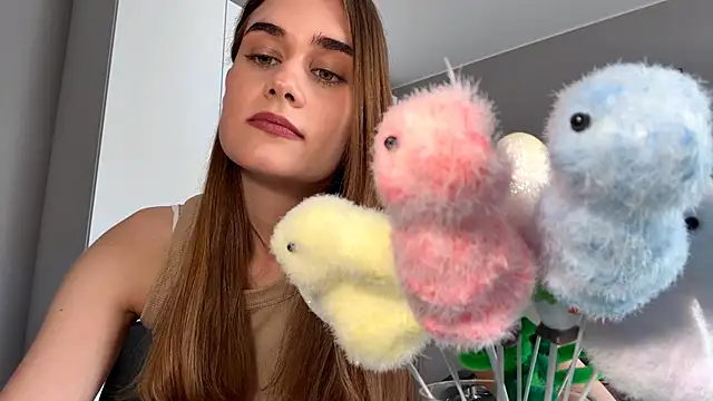 Snapshot of SharellFraleigh chatting on 04.15.26 SharellFraleigh online show from 04.15.26