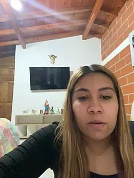  BellaSmith  online show from 04.25.26
