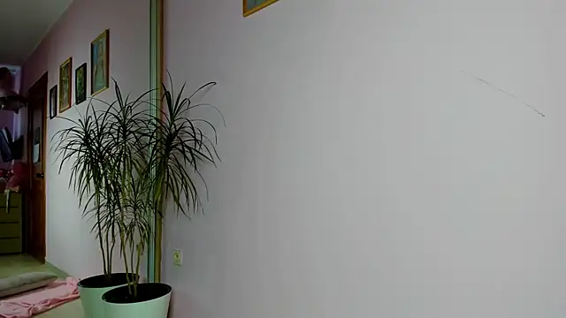 Monica Luno online show from 04.21.26