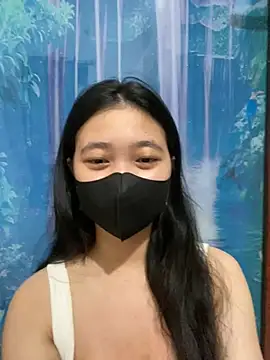 Snapshot of Thao_Phuong chatting on 04.08.26 Thao Phuong online show from 04.08.26